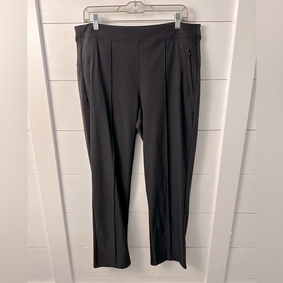 Athleta black pintuck pull on woman’s athleisure pant. 16T - Picture 2 of 11